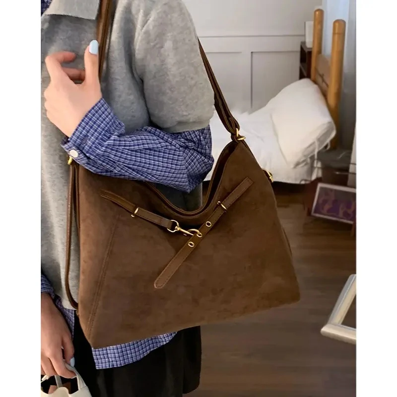 韩系秋冬复古包包女款爆款2025新款大容量单肩包百搭通勤托特包