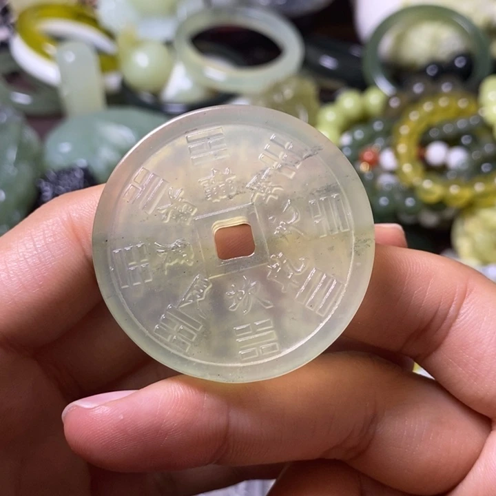 岫玉岫玉颈饰未镶嵌