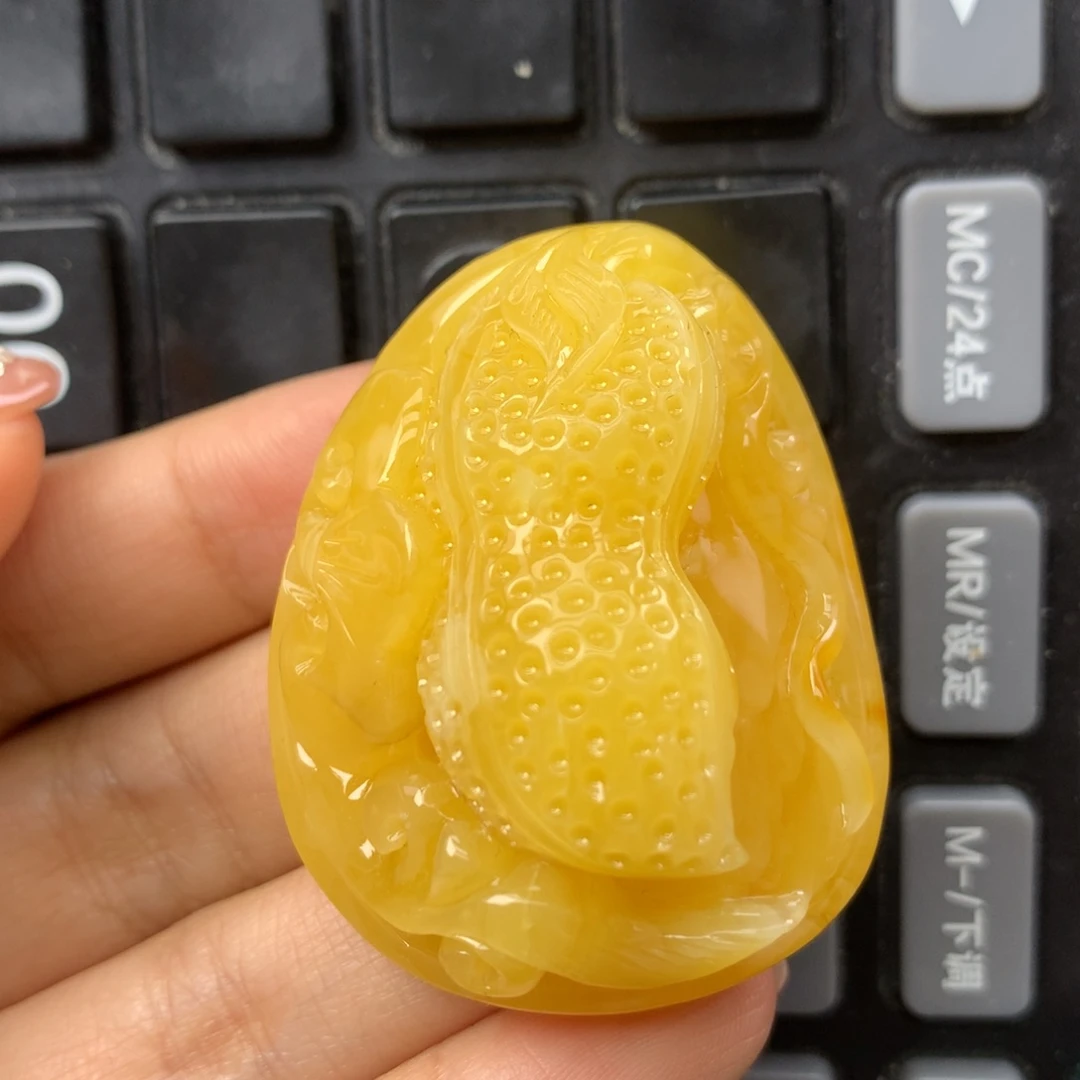 琥珀未镶嵌珠宝奇石