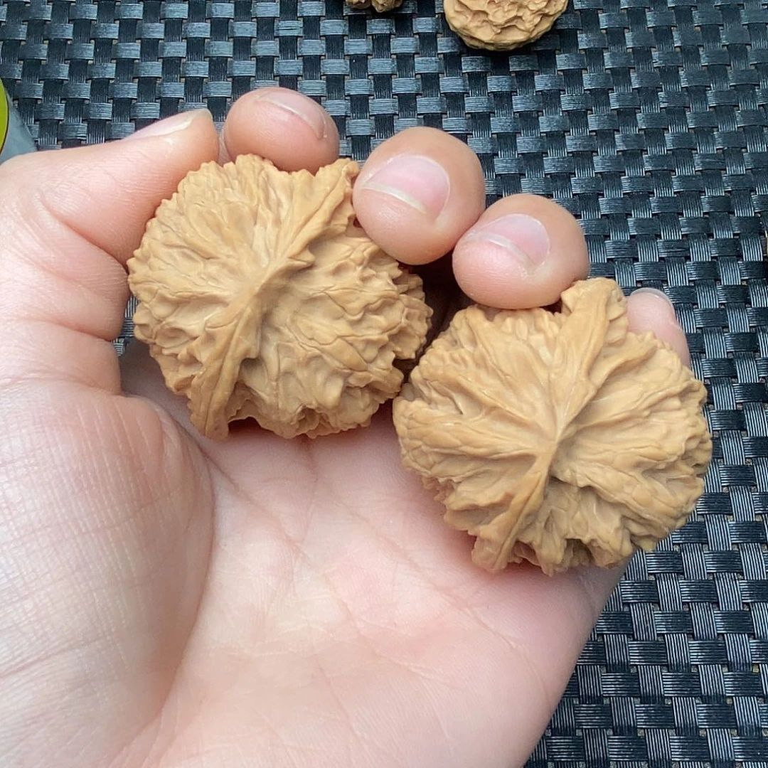 暖***树文玩核桃把件全品苹果园42尺