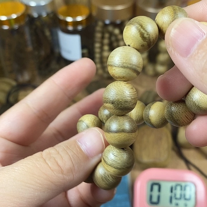 沉香沉香碎屑宁****）达拉干1.2