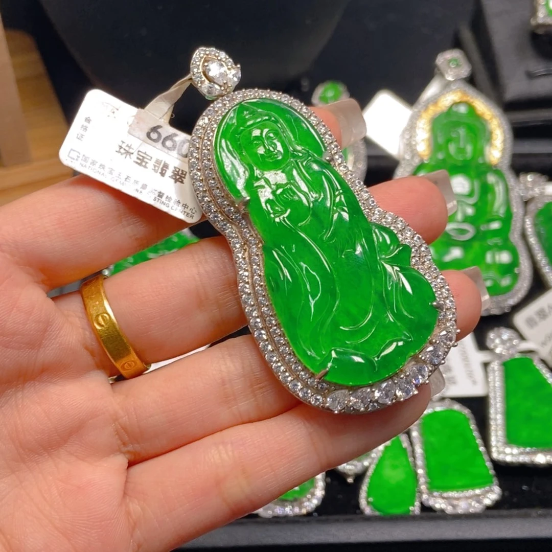 翡翠未镶嵌吊坠(不含链)