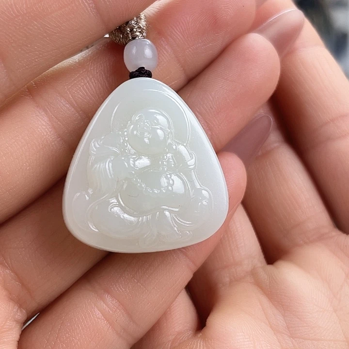 颈饰未镶嵌和田玉（糖玉）