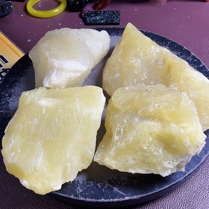 蛇纹石玉未镶嵌珠宝奇石