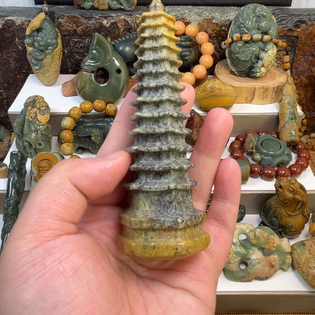 南***封岫岩河磨玉（透闪石质玉）未镶嵌把件