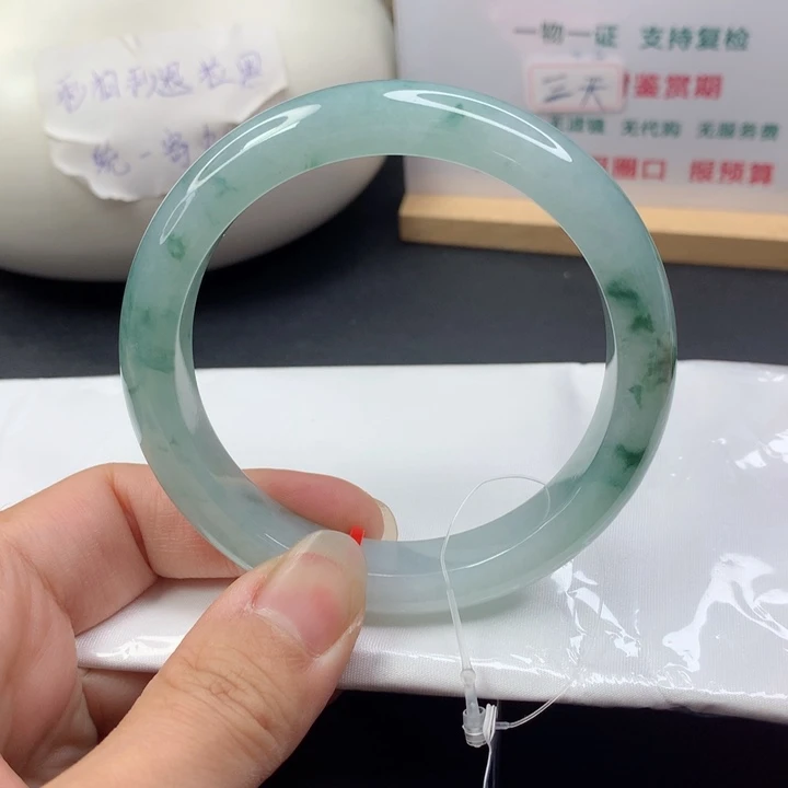 未镶嵌手镯翡翠周****z6061