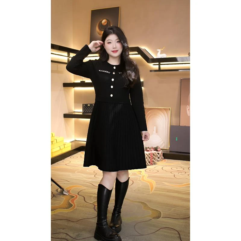 奢姿【暮秋晚风】2025春新款大码女装遮肉时尚小香风拼接针织连衣裙