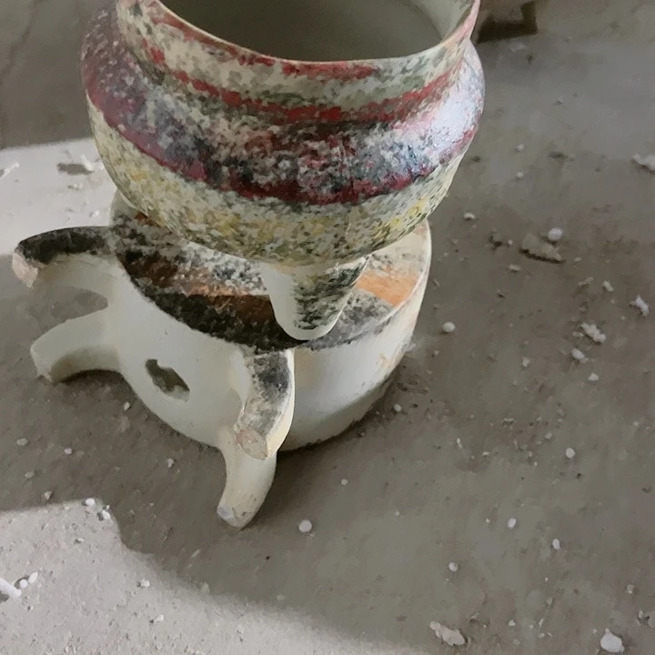 瓶四*口8高12 景德镇陶瓷学院