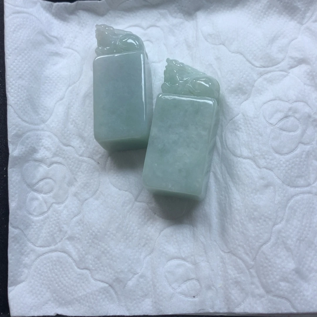 翡翠未镶嵌颈饰缅甸A货翡翠