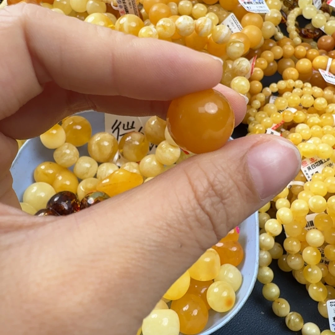 琥珀未镶嵌珠宝奇石