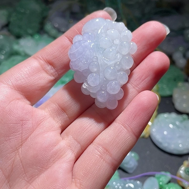 颈饰未镶嵌翡翠天