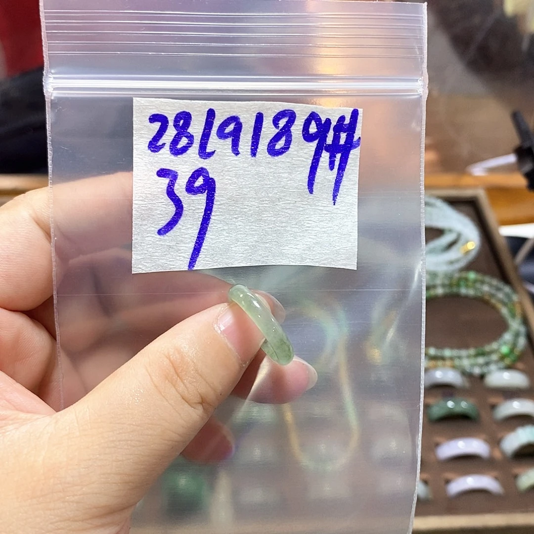 未镶嵌定制翡翠翡翠
