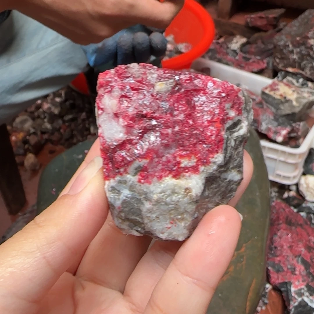 天然辰砂朱砂毛石头3