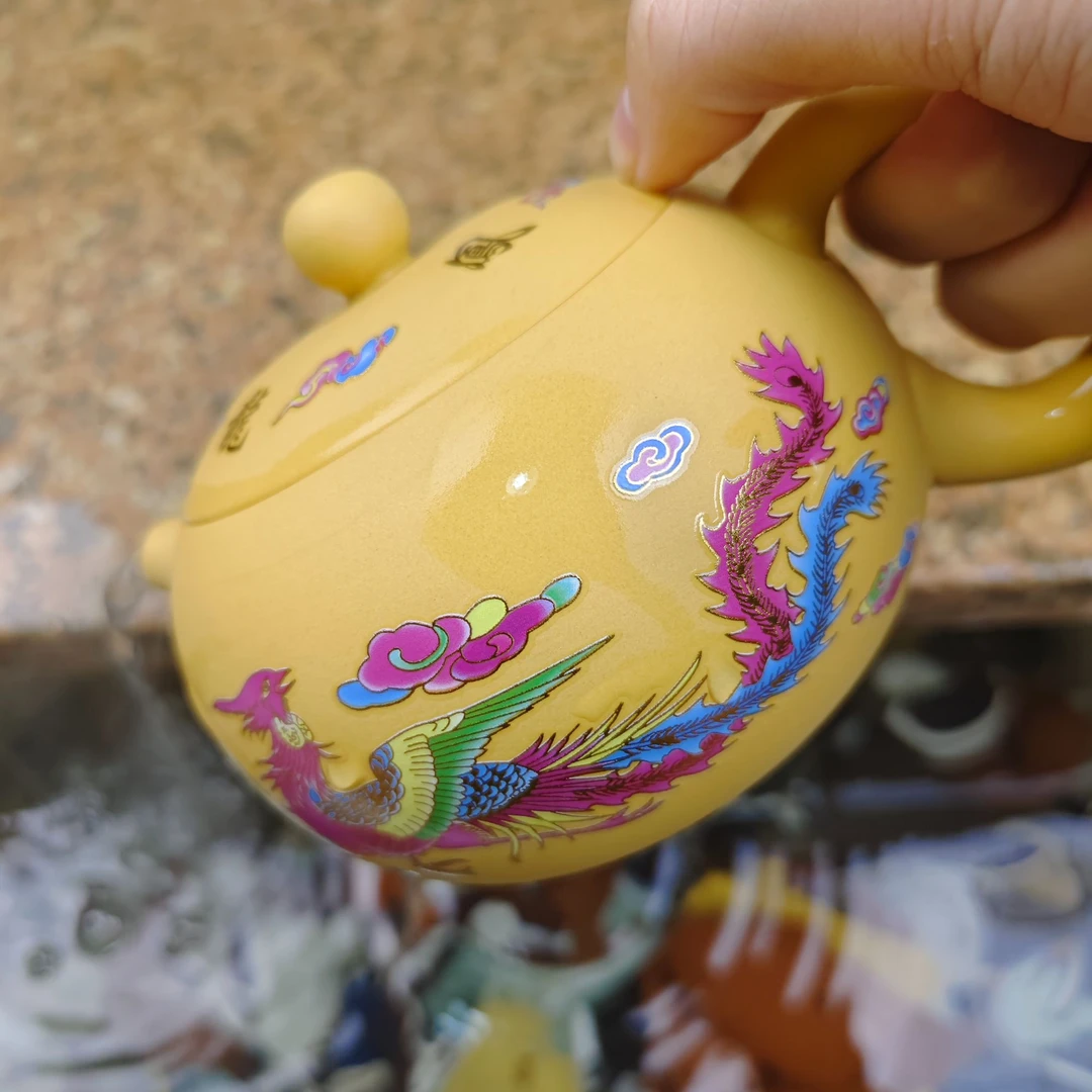 【闪购商品】H黄段泥龙凤呈祥（遇热变色）西施壶