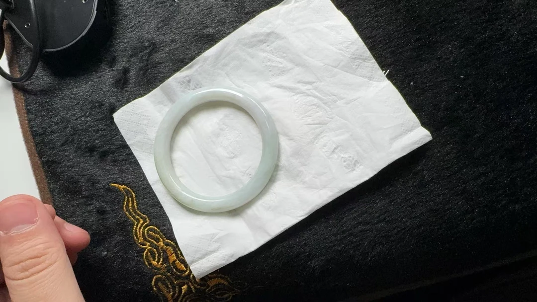 三斤家的缅甸翡翠手镯 51