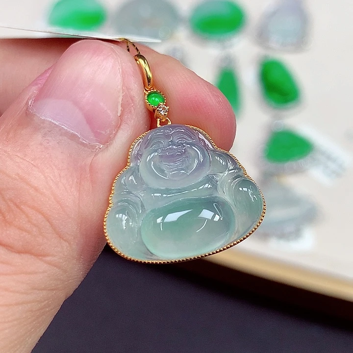 翡翠18K金镶嵌颈饰