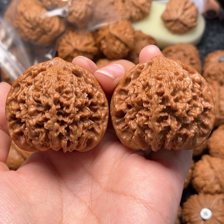 文玩核桃把件精品满天星43