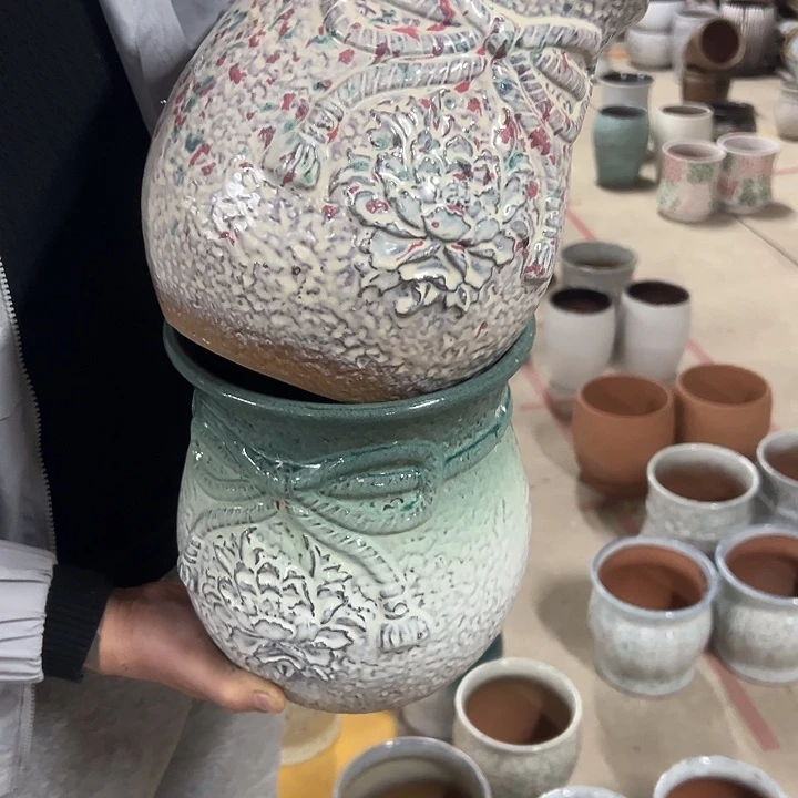 高度21厘米口18厘米