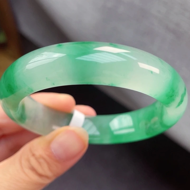 石英质玉手镯未镶嵌52 －53