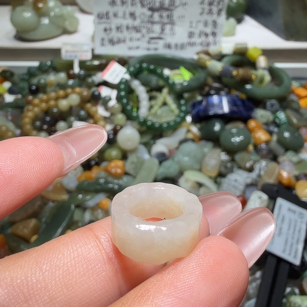 和田玉未镶嵌珠宝奇石