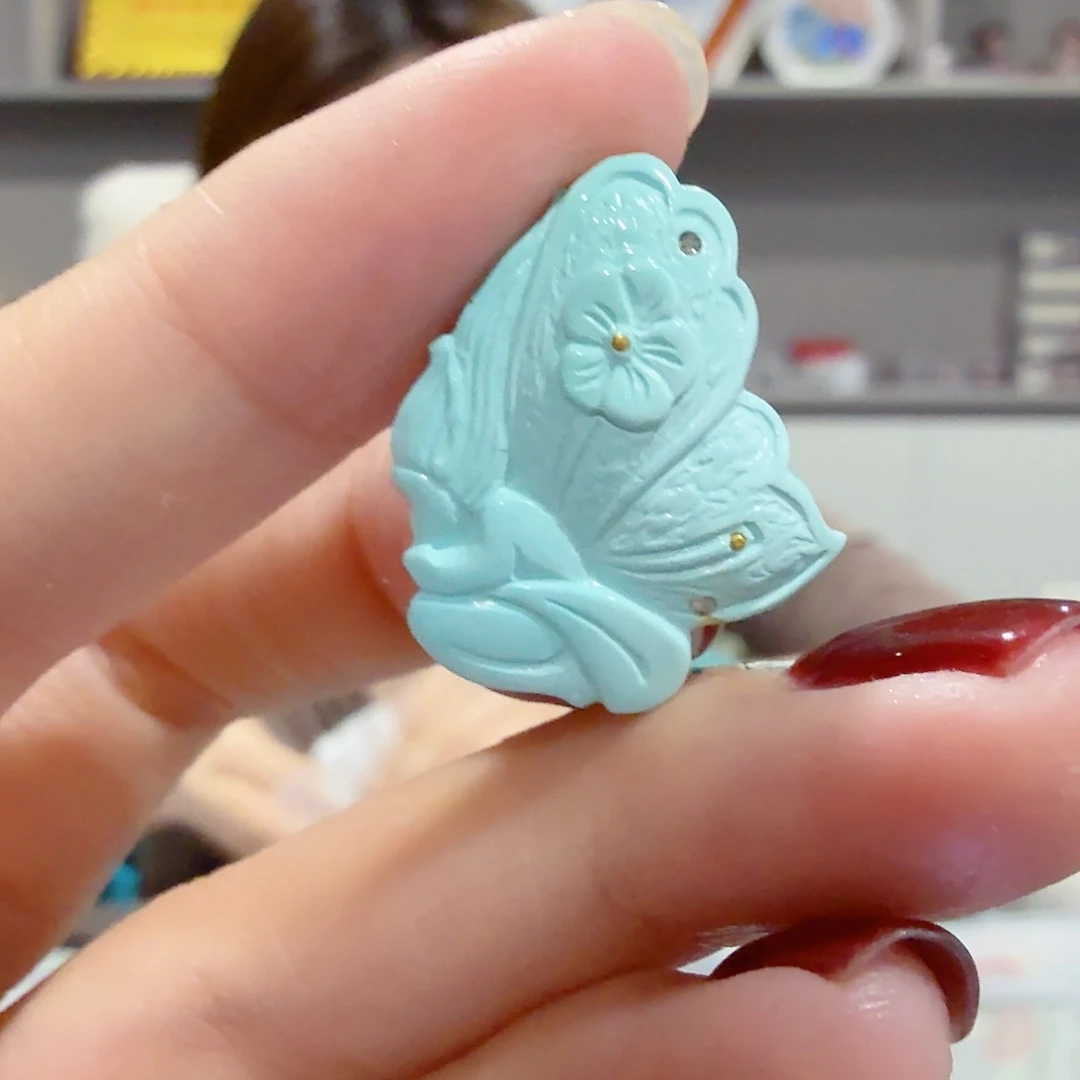 绿松石未镶嵌珠宝奇石