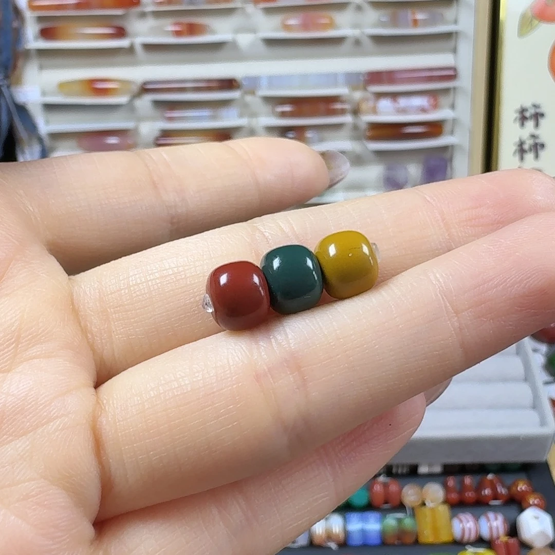 诗***）玛瑙/玉髓未镶嵌颈饰