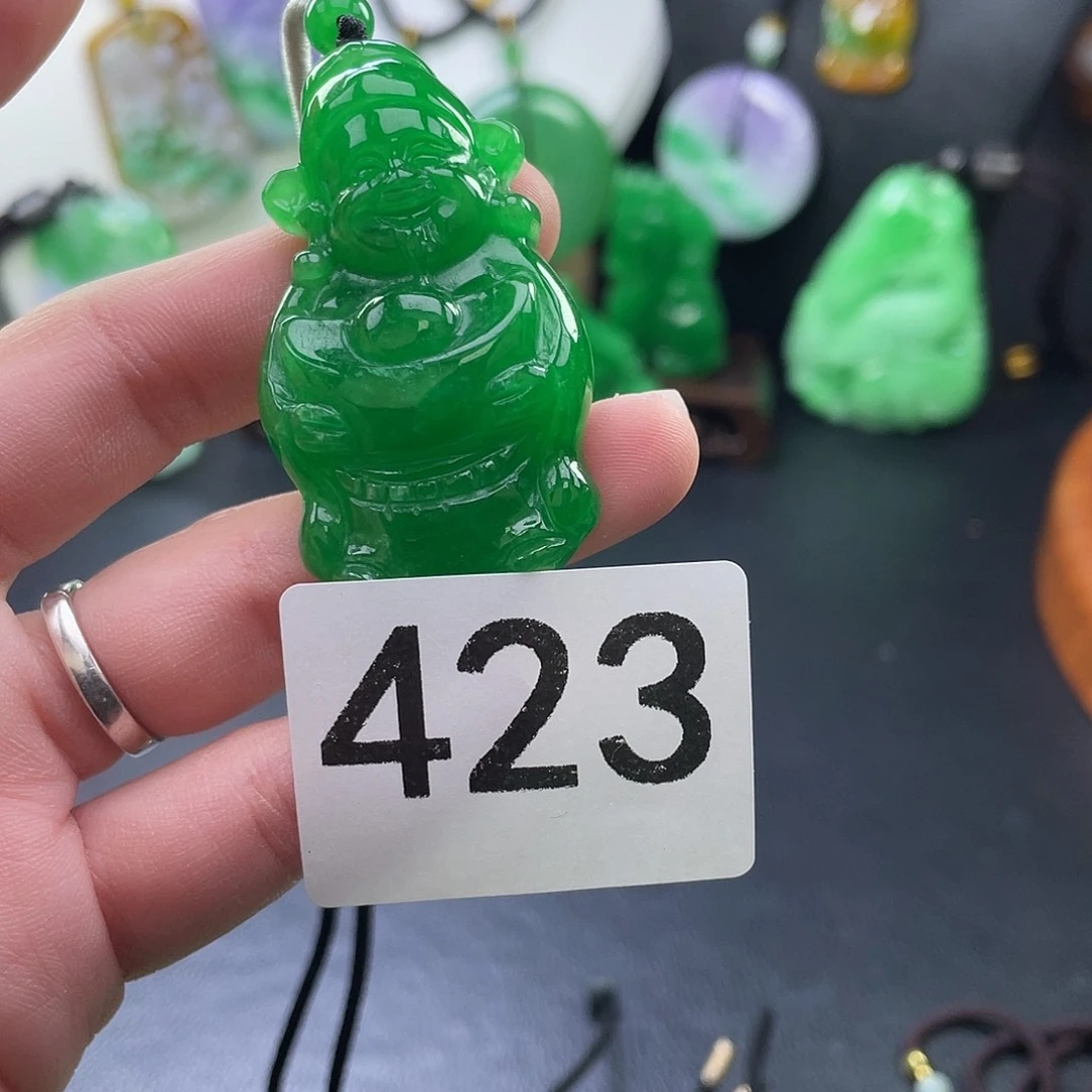 翡翠未镶嵌吊坠(赠链)