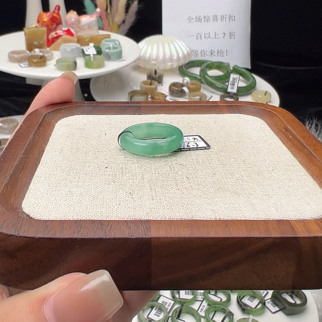 和田玉（糖玉）未镶嵌戒指k46 翠绿细条 17 不退换