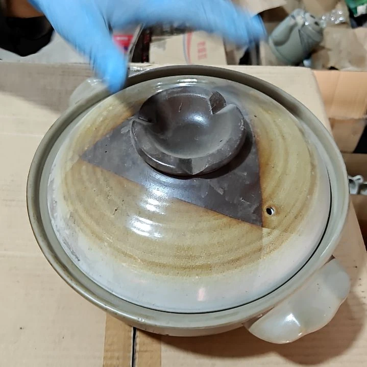 摆件盘子碗茶壶啥都有