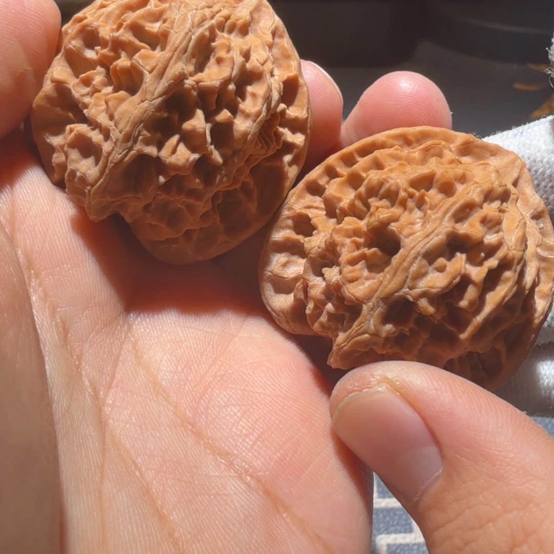 文玩核桃把件苹果园