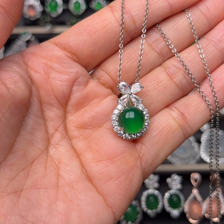 玛瑙/玉髓合金颈饰