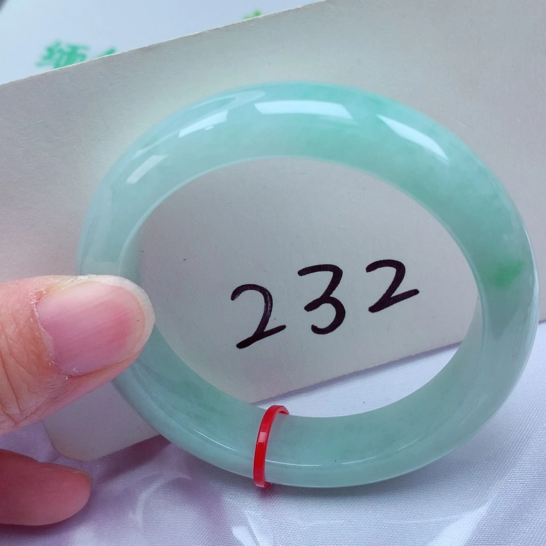 翡翠未镶嵌手镯翡翠