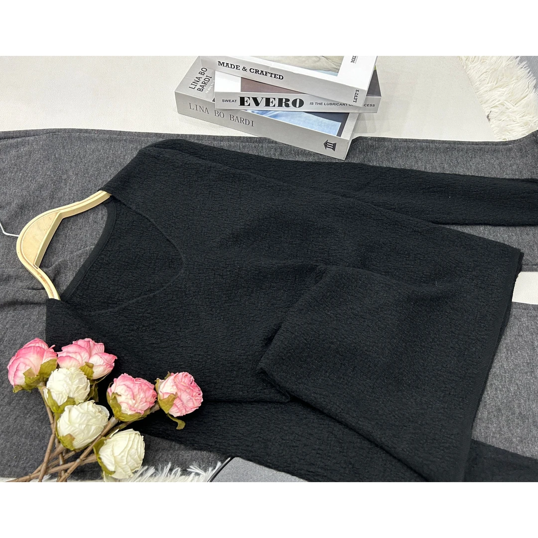 【肌理感套头黑】秋季新款时尚气质上衣QC1619