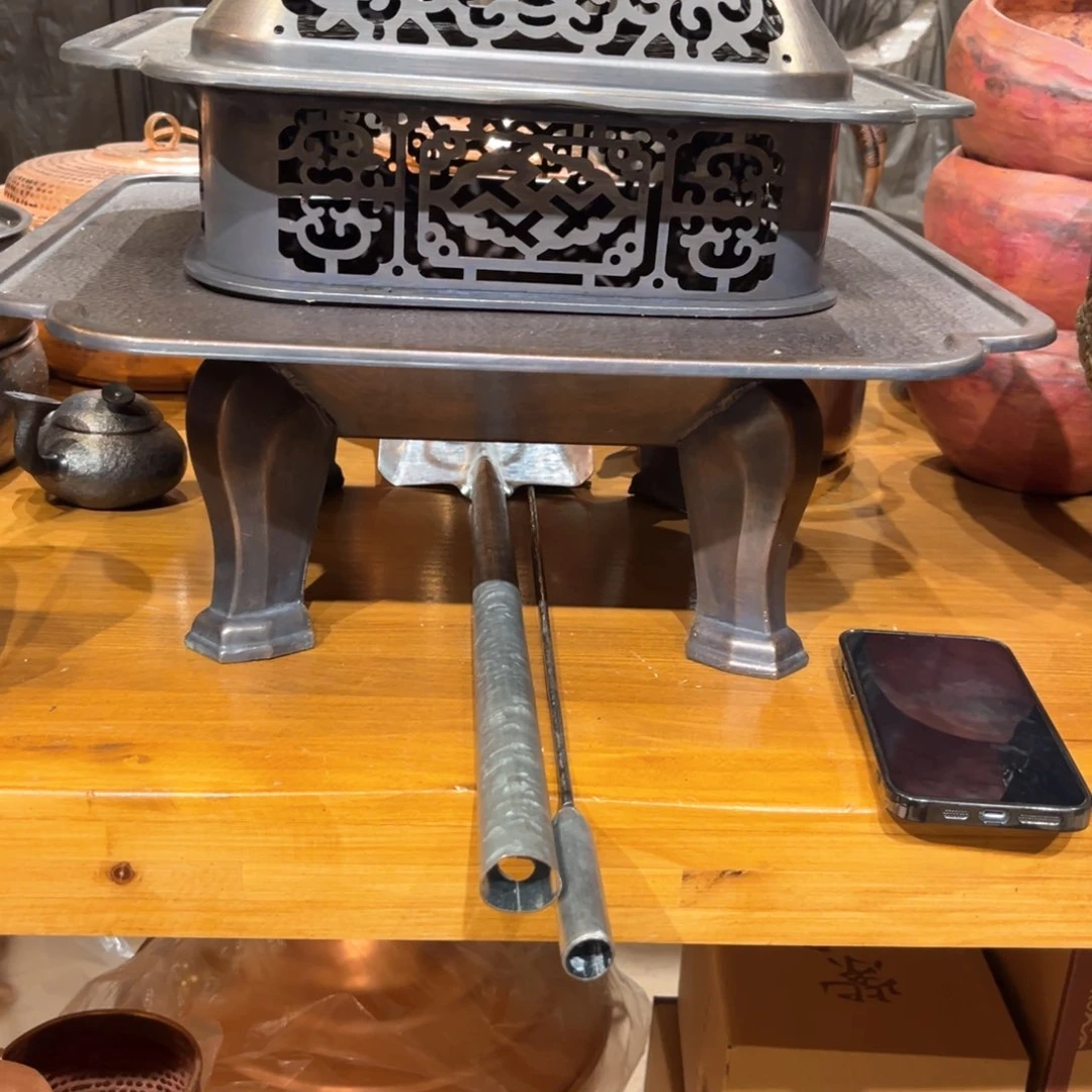 云**舒长乐宫观火炉手工锻打工艺