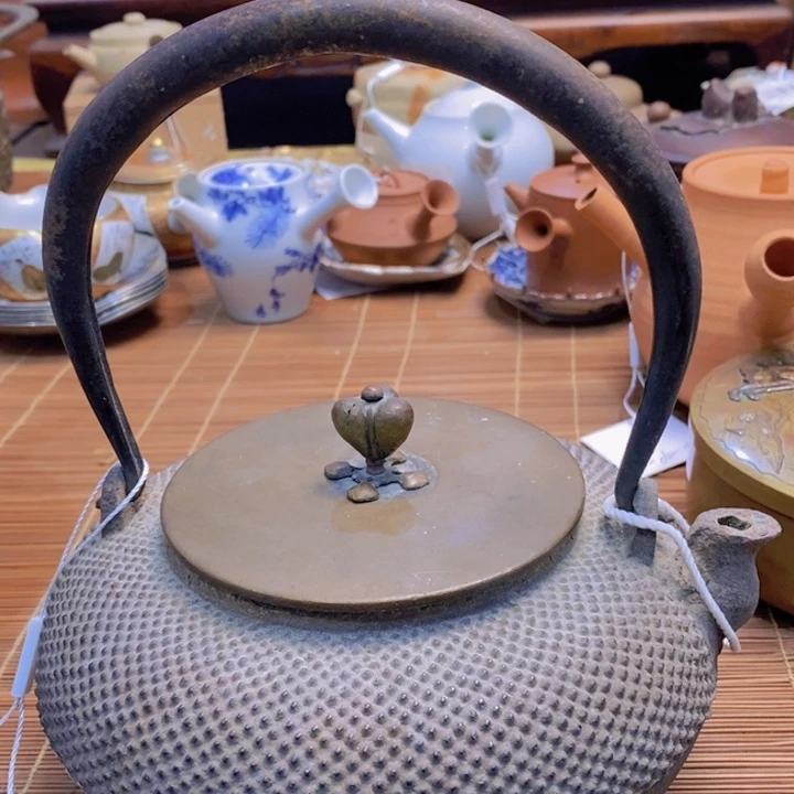 23家用精美铁壶一客