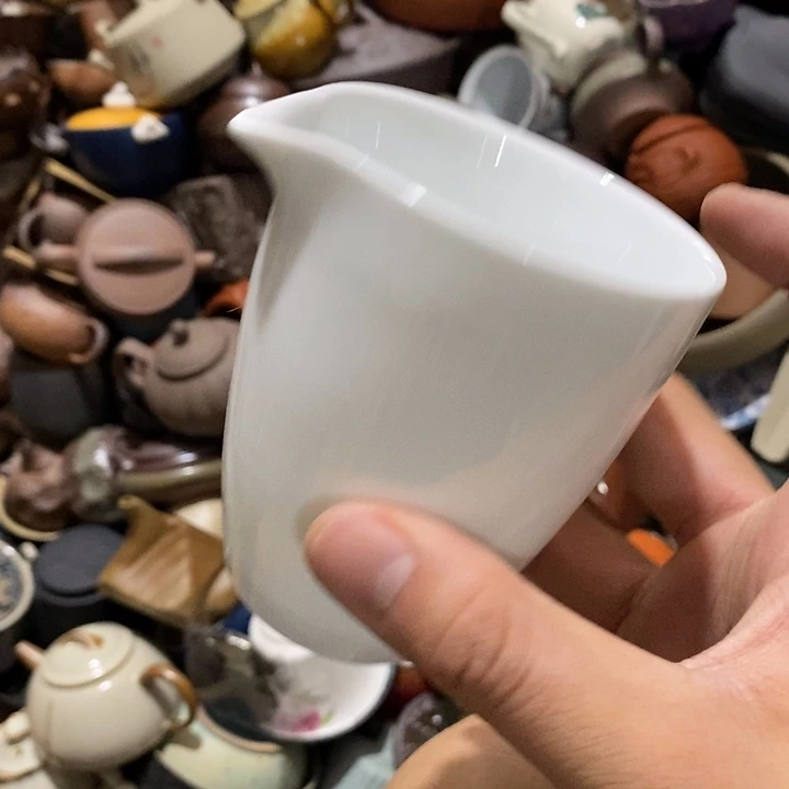 瓷片荷花开花的花呗的