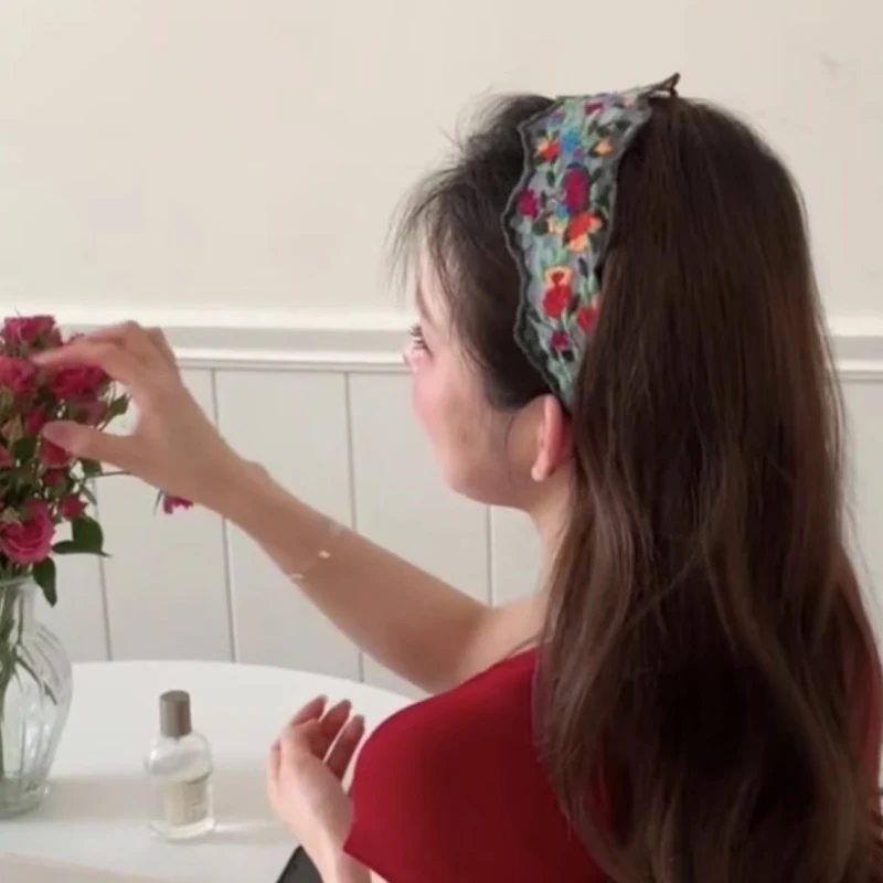 藤蔓玫瑰~刺绣花朵发箍女2025春夏甜美防滑高颅顶头箍旅行发卡