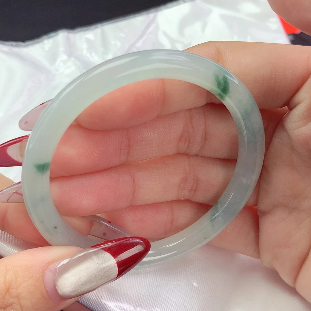 【闪购商品】翡翠手镯未镶嵌a 121503