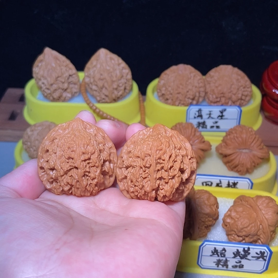 文玩核桃吊坠全品满天星