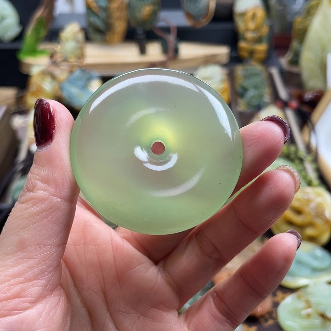蛇纹石玉颈饰未镶嵌岫玉平安扣