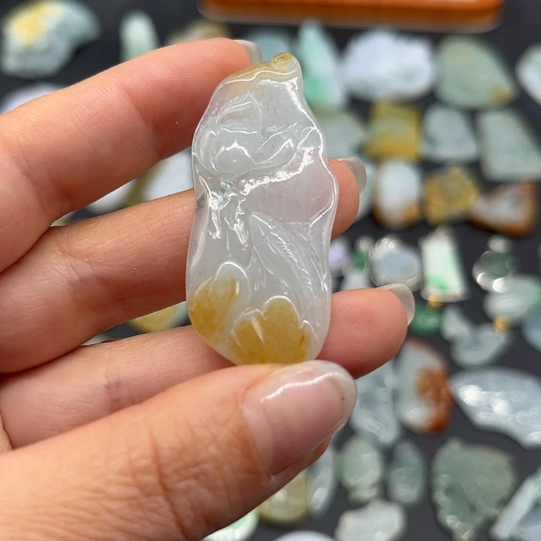【闪购商品】翡翠颈饰未镶嵌盘**林莲花鱼