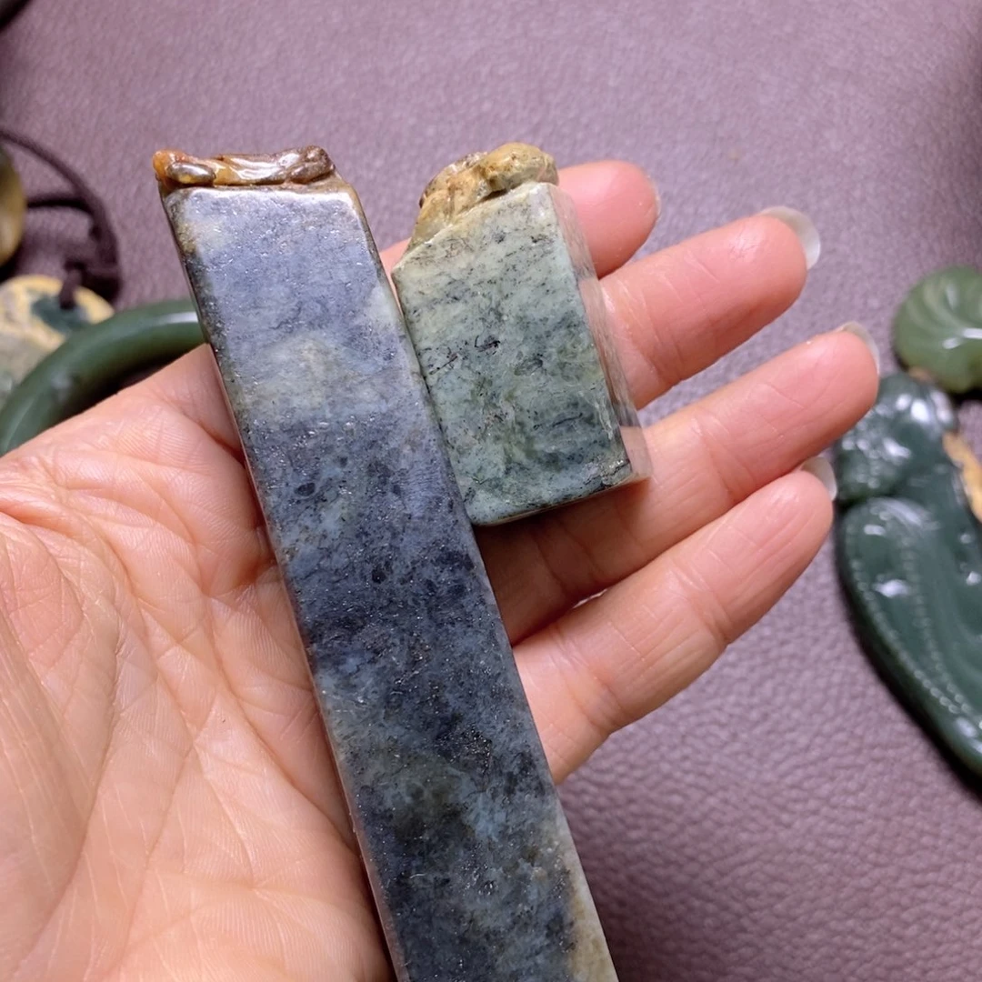 岫岩河磨玉（透闪石质玉）挂件未镶嵌龙*