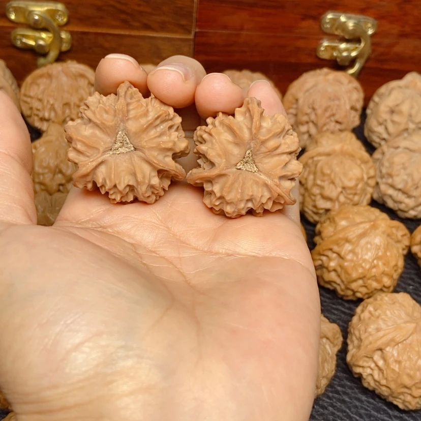 【闪购商品】吊坠文玩核桃欲**彰三棱35