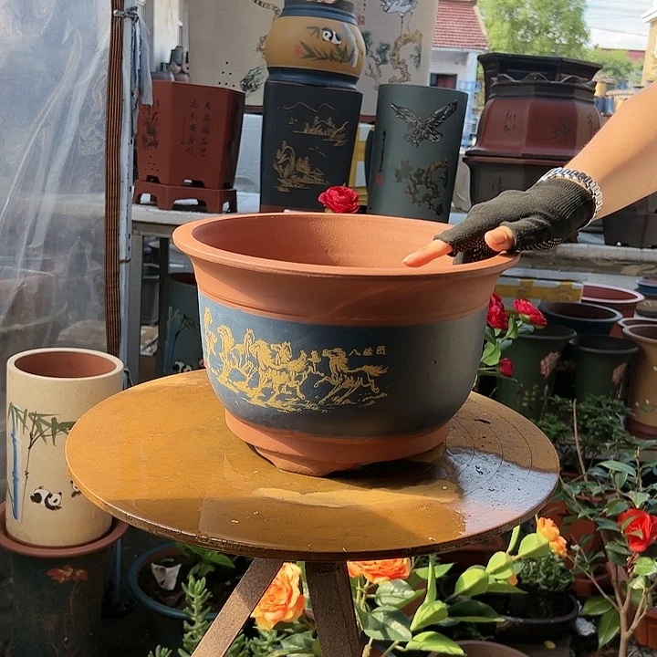 宜兴紫砂花盆30八骏图