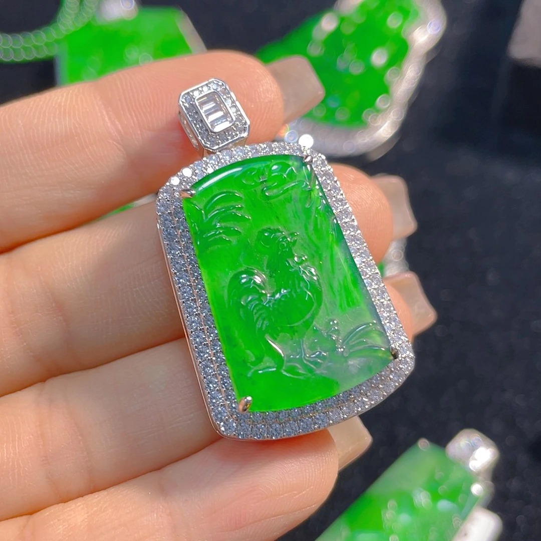 翡翠未镶嵌颈饰天然