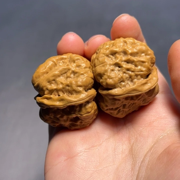 文玩核桃把件蛤蟆头665