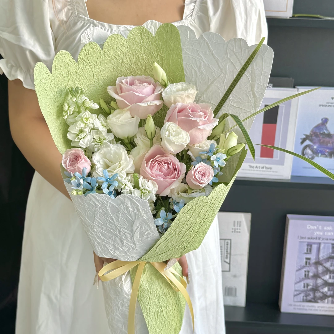 【优雅清新小花束】5枝粉玫瑰2枝紫罗兰桔梗混搭花束送女友恋人闺蜜见面约会仪式感鲜花小时达同城鲜花直送