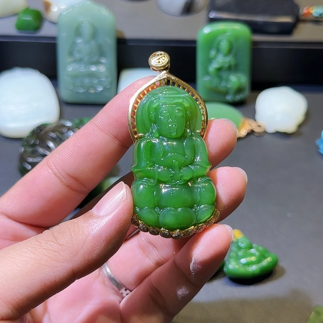 和田玉18K金镶嵌颈饰