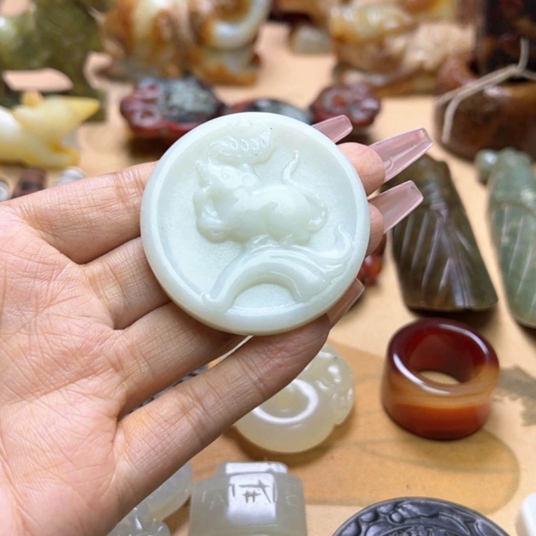 【闪购商品】蛇纹石玉颈饰未镶嵌