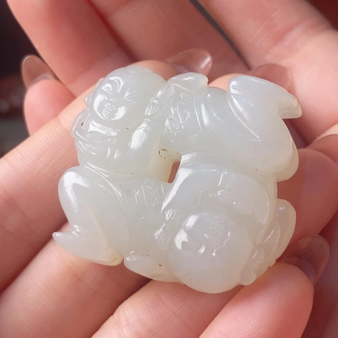 和田玉颈饰未镶嵌义**顺